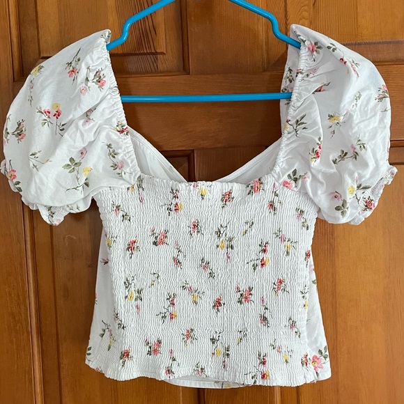 Abercrombie and Fitch floral shirt - Picture 2 of 4